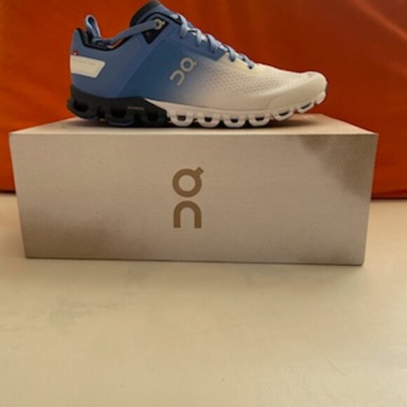 ON CLOUDFLOW MARINA/WHITE WOMEN RUNNING SHOE SIZE 8.5 (NWT) - Picture 4 of 8